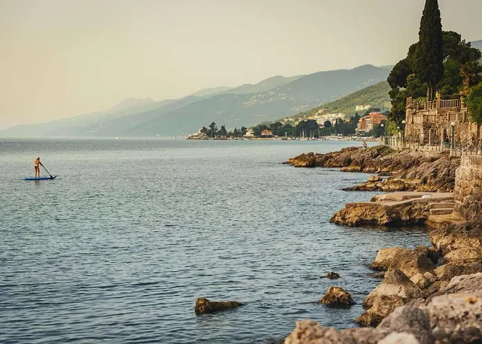 S Balkonom 10 Metara Od Mora